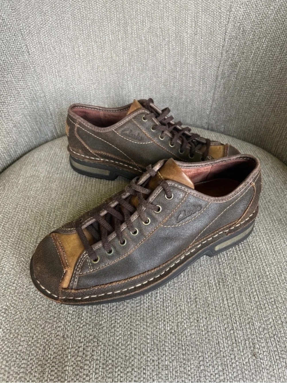Clarks Vintage Brown Two Tone Leather Lace to Toe Oxford Shoes